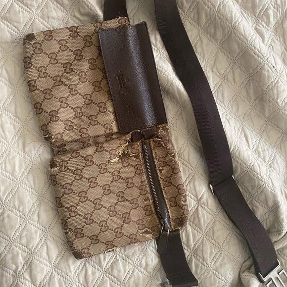 Gucci bumbag, had for many years. In style now. - Picture 3 of 5